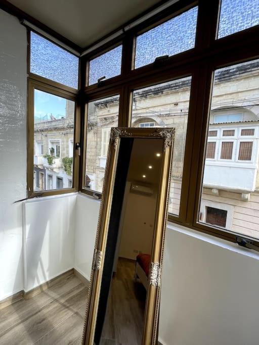 Brand New Appartement Of Two Bedrooms In Sliema Extérieur photo