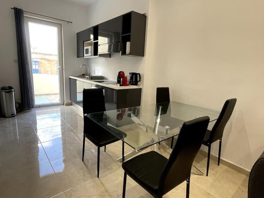 Brand New Appartement Of Two Bedrooms In Sliema Extérieur photo
